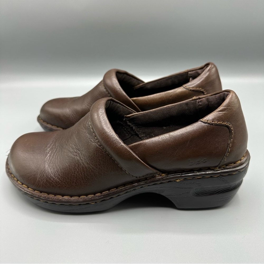 Born Boc Leather Clogs Slip Ons Comfort Round Toe Women's Size 9 Brown